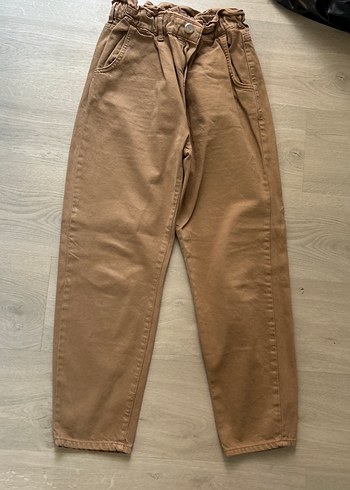 Bej Rahat Kesim Kadın Kot Pantolon