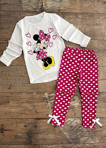 Minie Mouse Desenli Taytlı Takım