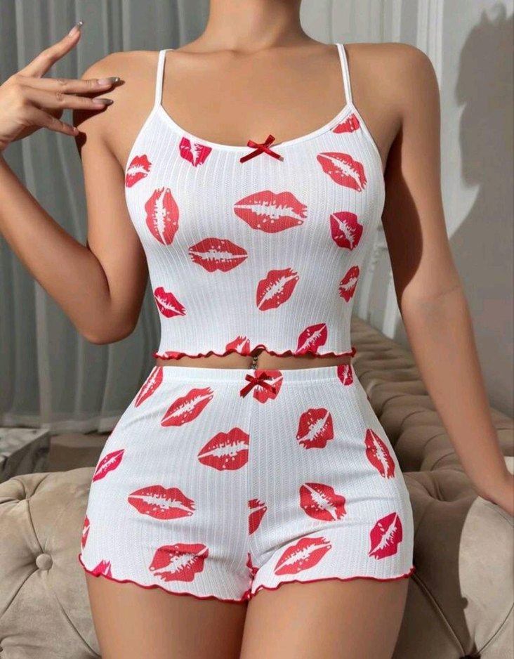 Kırmızı Dudak Desenli Beyaz Mini Pijama Takımı - Görsel 4
