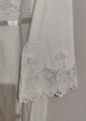 Barına : Uzun Beyaz Nakışlı Bohem Kadın Sabahlık - Görsel 5