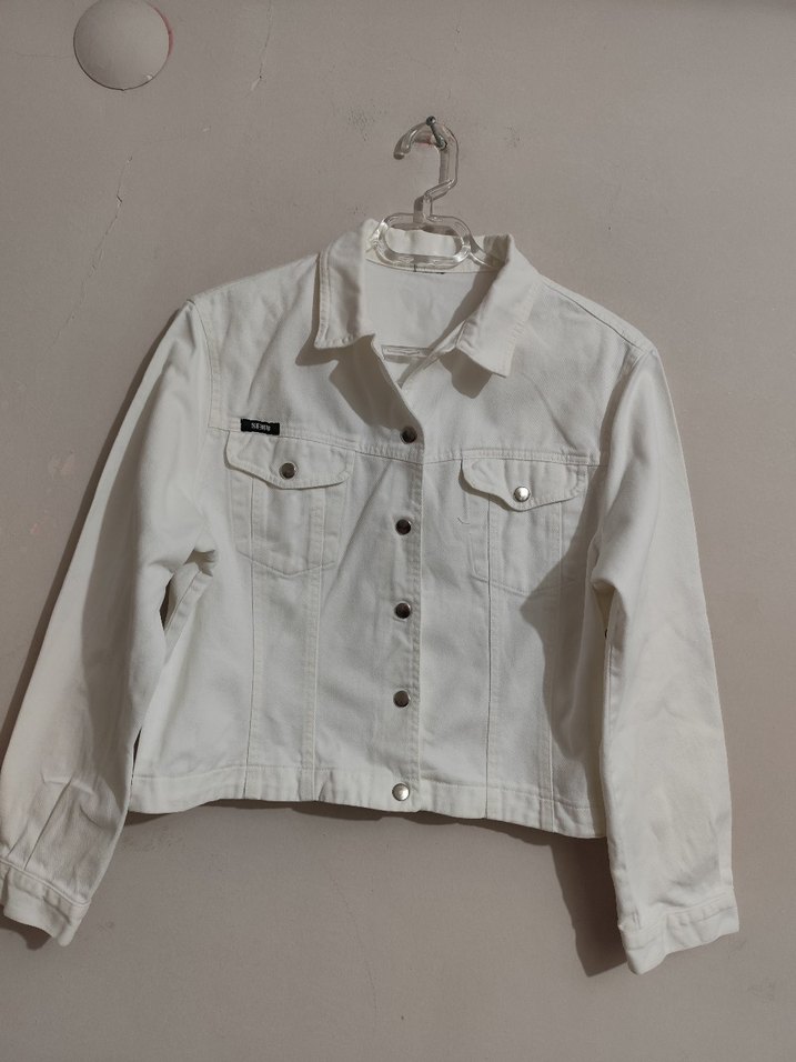 Koton Kumaş Beyaz Düğmeli Kadın Denim Ceket - Görsel 4