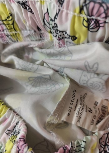 Çiçek Desenli Bol Kesim Kadın Şortu. M Beden. - Görsel 3