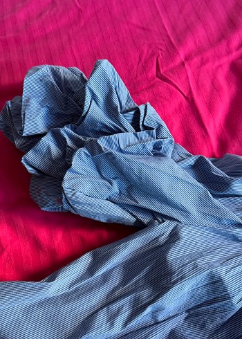 Uzun Kollu Fırfırlı Mavi Straplez Bluz - Görsel 3