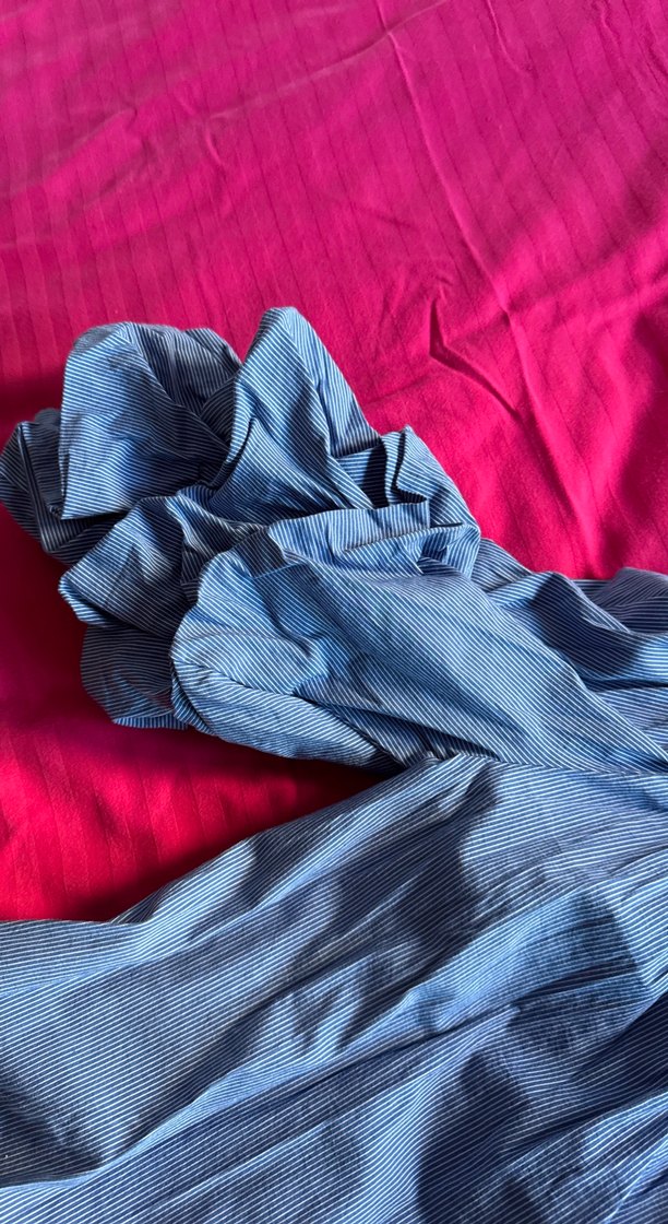 Uzun Kollu Fırfırlı Mavi Straplez Bluz - Görsel 3