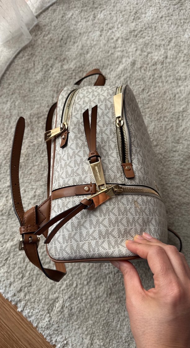 Michael Kors Gri Deri Sırt Çantası - Görsel 2