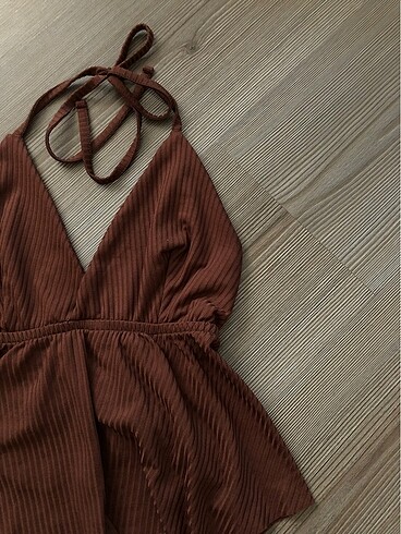 TRENDYOLMİLLA CROP