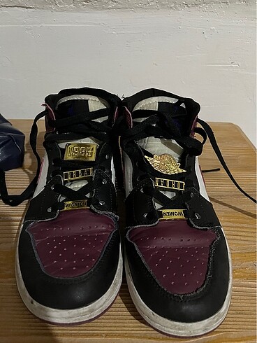 Nike Air Jordan Mid Beetroot