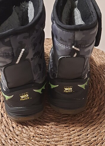 Ben 10 marka 29 numara orjinal - Görsel 3