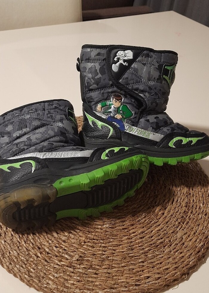 Ben 10 marka 29 numara orjinal - Görsel 4