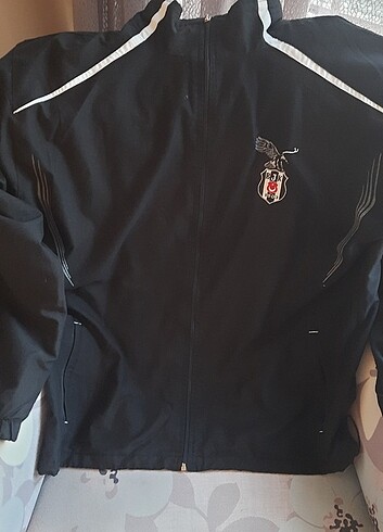 l Beden Bjk eşofman üstü