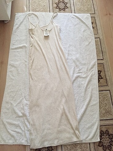 xs Beden bershka uzun elbise