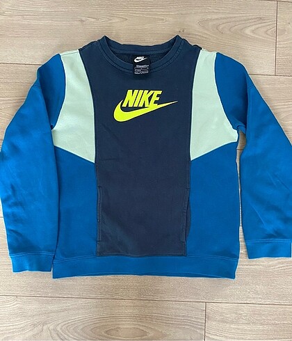 Nike Çocuk Sweatshirt 12-13 yaş