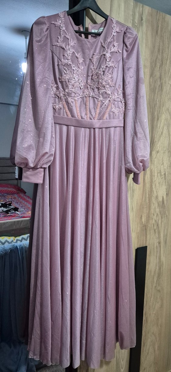 Pembe Nakışlı Uzun Kollu Abiye Elbise - Görsel 3