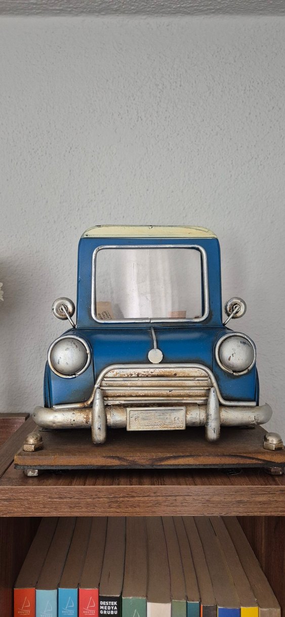 Araba şeklinde çerçeve süs biblo ayna kısmı fotoğrflık - Görsel 2