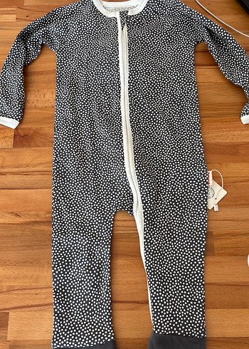 Tiffany Tomato 18-24 Ay