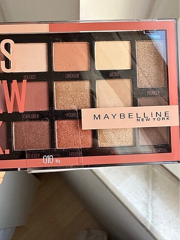 Beden Maybeline Nudes of New York Far Paleti
