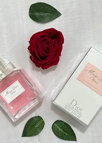 Yves Saint Laurent Libre Kadın Parfümü - Görsel 2