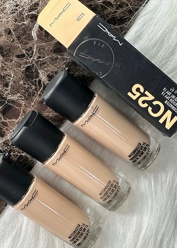 Mac NC25 Açık Bej Fondöten