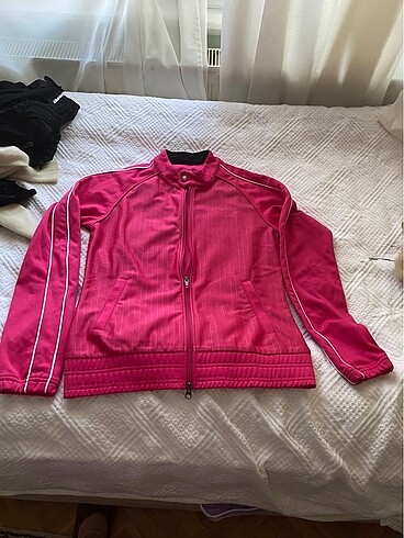 Fila marka orjinal pembe spor üst