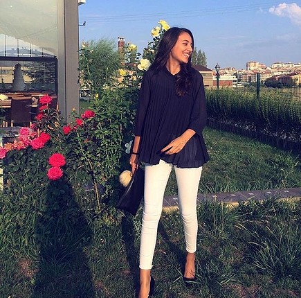 Yüksekbel beyaz pantalon