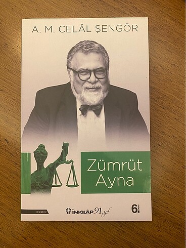 Zümrüt Ayna