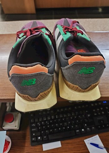 New Balance Retro Renkli Spor Ayakkabi