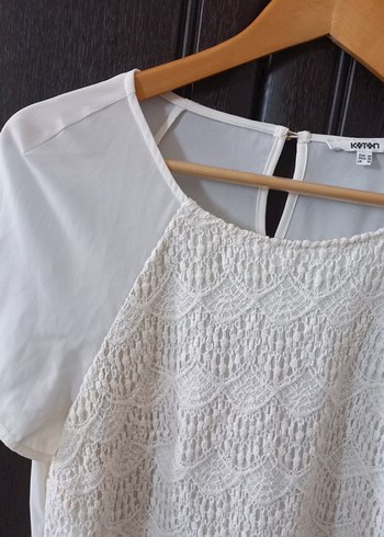 l Beden Dantel Detaylı Kısa Kollu Beyaz Bluz