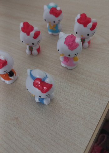 Renkli Hello Kitty Figürleri Seti
