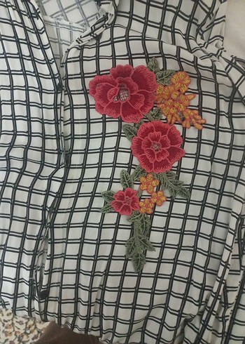 Çiçek Nakışlı Uzun Kollu Kadın Gömlek - Görsel 6