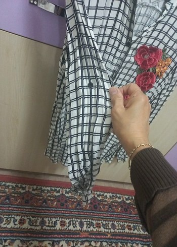 Çiçek Nakışlı Uzun Kollu Kadın Gömlek - Görsel 4