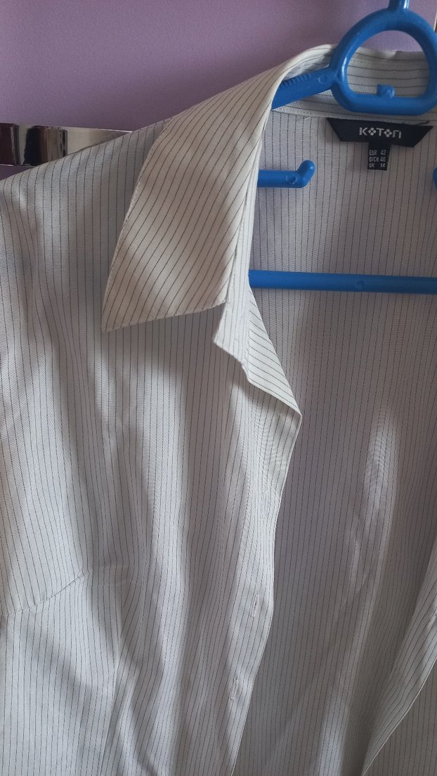 Kadın Beyaz Pliseli Keten Gömlek - Görsel 2