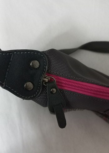 Pullu Baskılı Gri Pembe Çantası - Görsel 5