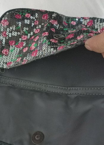 Pullu Baskılı Gri Pembe Çantası - Görsel 4