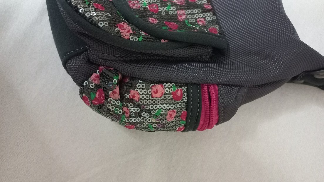 Pullu Baskılı Gri Pembe Çantası - Görsel 3