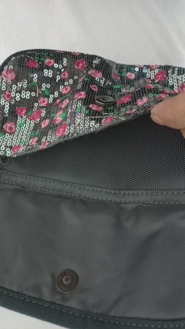 Pullu Baskılı Gri Pembe Çantası - Görsel 4