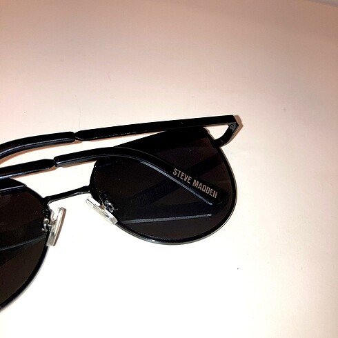 Beden STEVE MADDEN GÜNEŞ GÖZLÜĞÜ