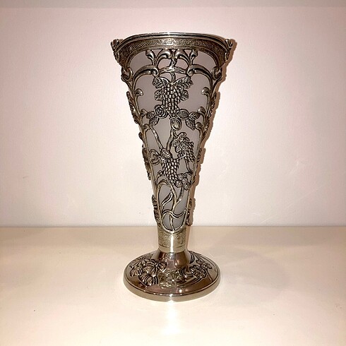 Beden gri Renk Antika Vintage Gümüş İşlmeli Vazo