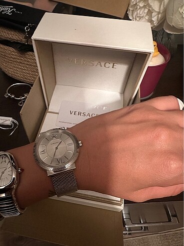 Versace saat