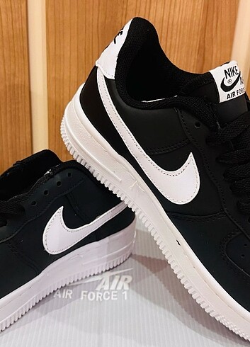 37 Beden siyah Renk Nike ayakkabı