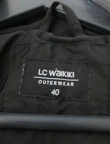 LC Waikiki SİYAH ŞİŞME MONT