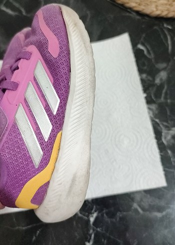25 numara Adidas marka orjinal kız bebek spor ayakkabı - Görsel 5
