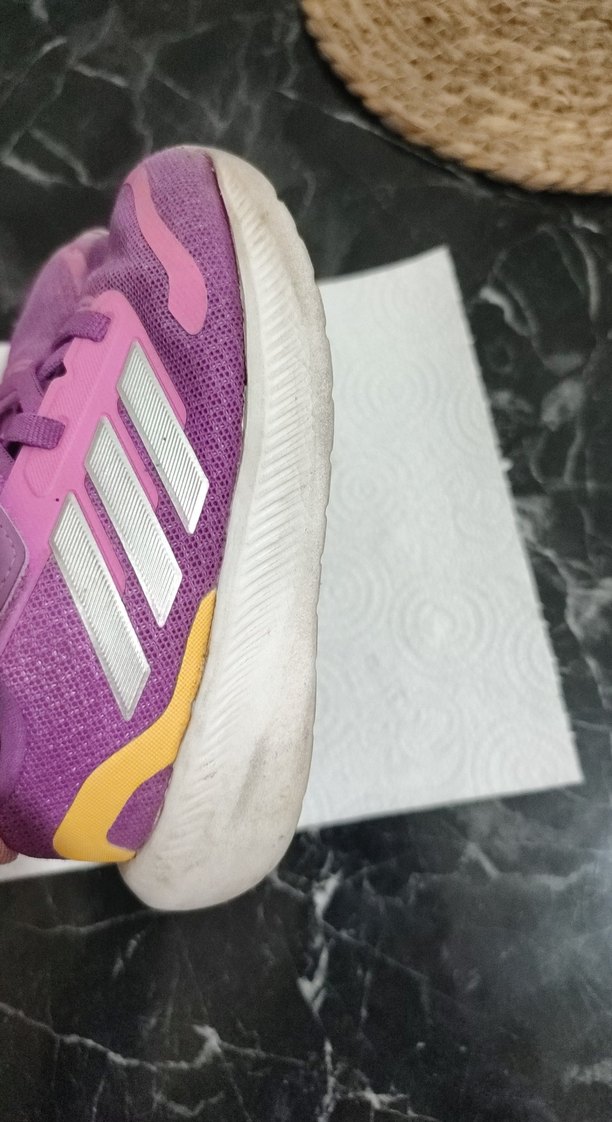 25 numara Adidas marka orjinal kız bebek spor ayakkabı - Görsel 5