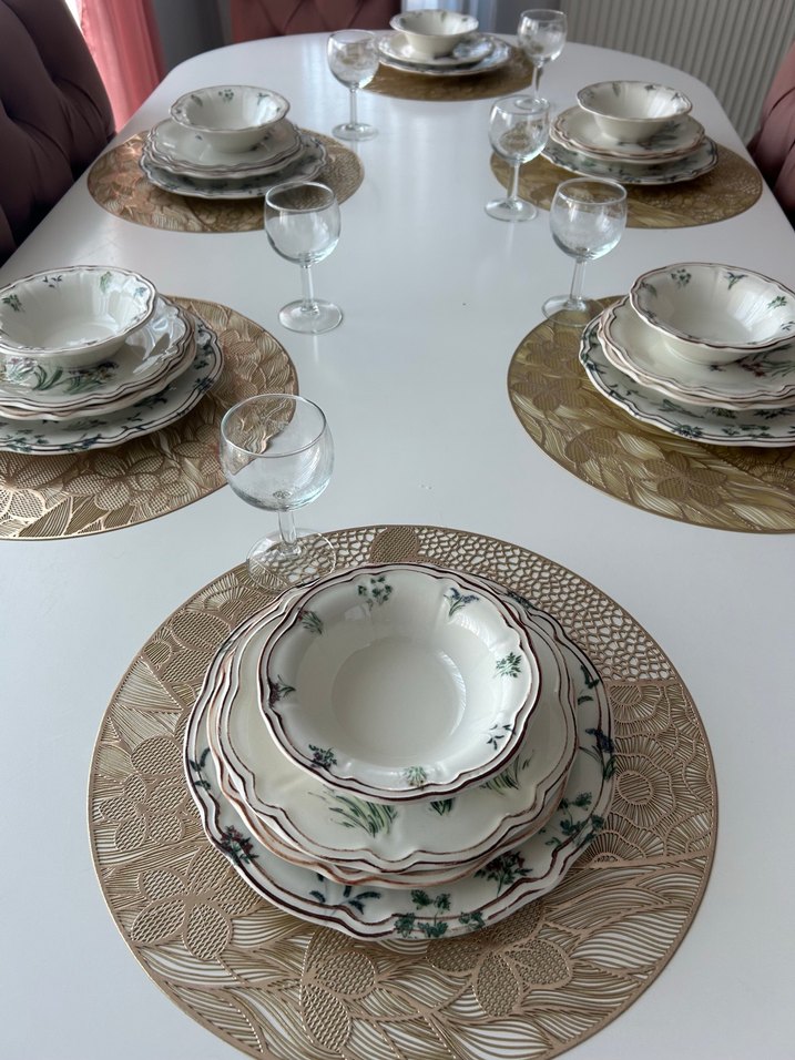 Çiçek Desenli Beyaz Porselen Tabak Seti - Görsel 4