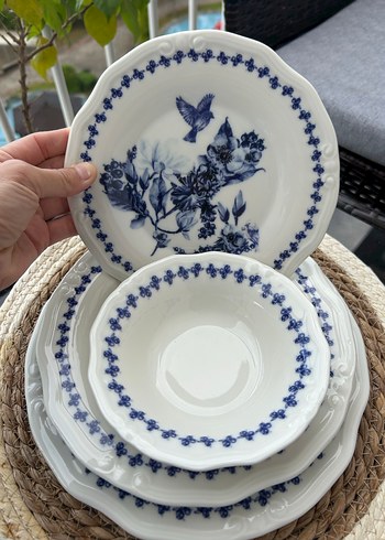 Mavi Desenli Porselen Yemek Tabağı Seti