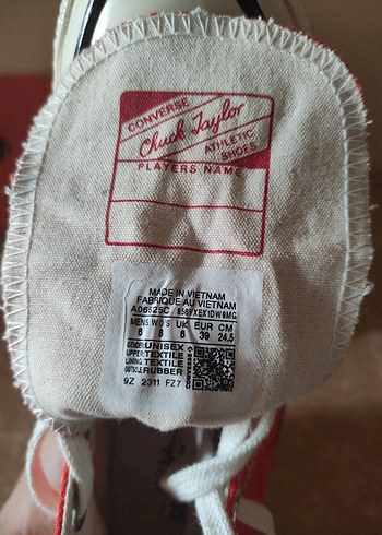 39 Beden kırmızı Renk Converse Chuck70