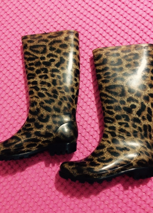 LEOPAR DESENLİ YAĞMUR ÇİZMESİ