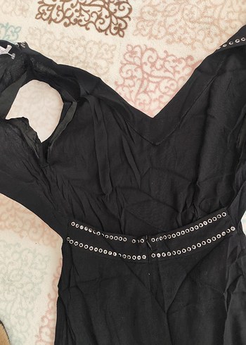 Siyah V Yaka Boncuk İşlemeli Midi Elbise - Görsel 5