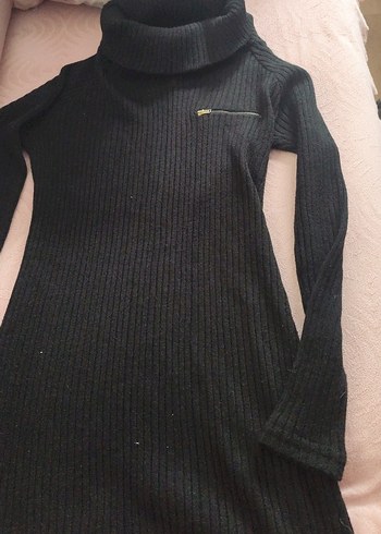 Siyah Yünlü Yüksek Yakalı Triko Elbise - Görsel 2