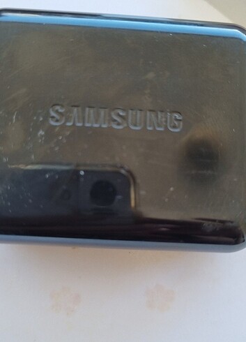  Samsung marka kulaklık 