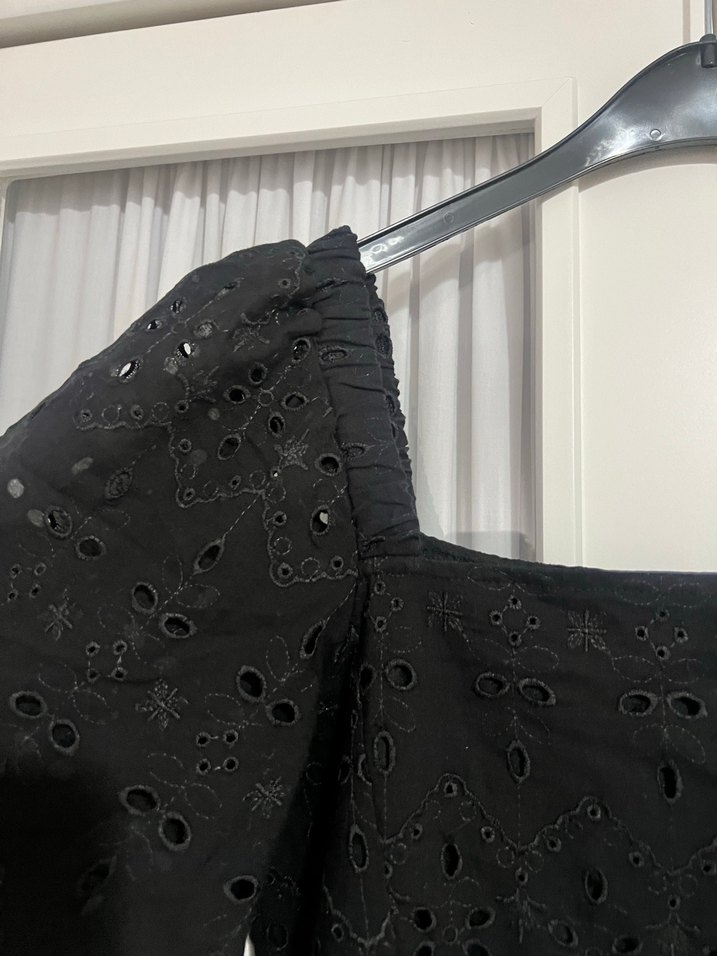 Dantel Detaylı Siyah Mini Elbise - Görsel 3